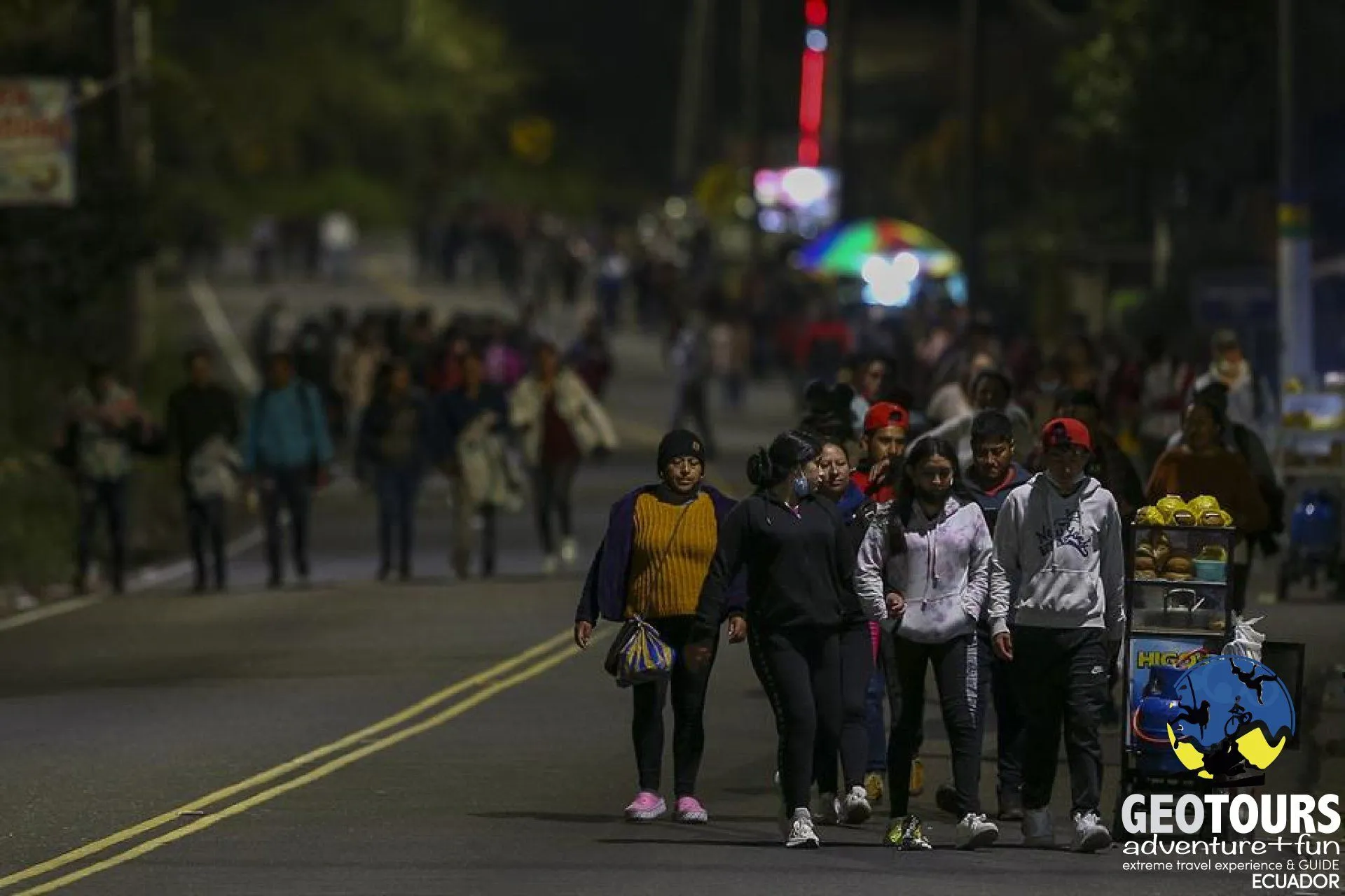 Cierre de la vía ambato - puyo por la caminata de la fe 🚨.