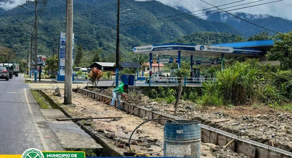 Remodelación al ingreso de la Cabecera Cantonal de Mera
