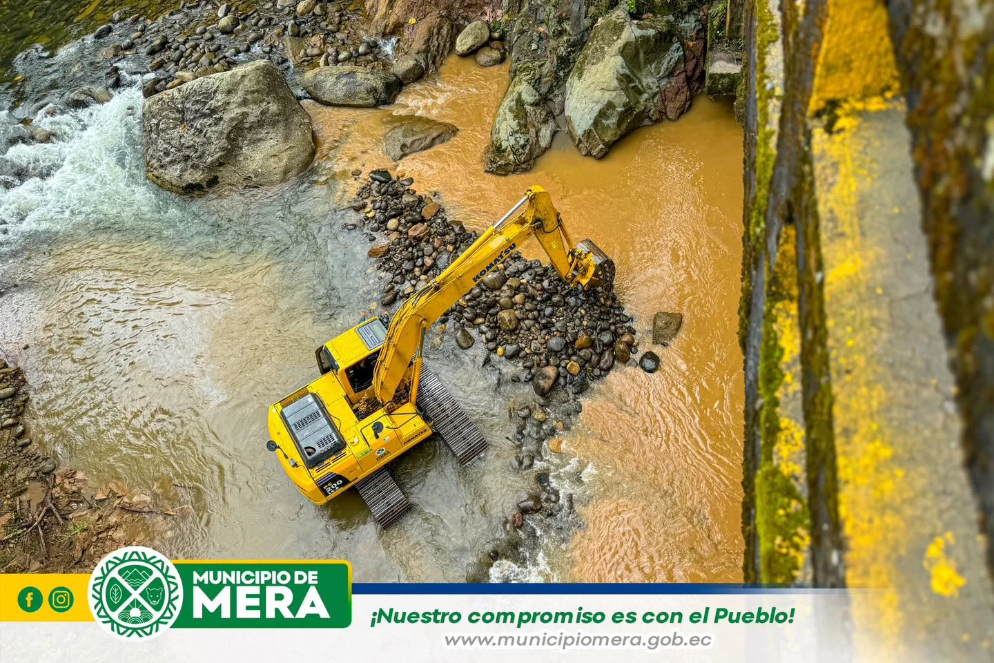 Municipio de Mera brinda apoyo en trabajos sobre el puente del río Pindo